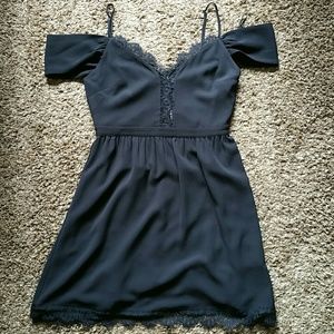 Bluff Lace Dress